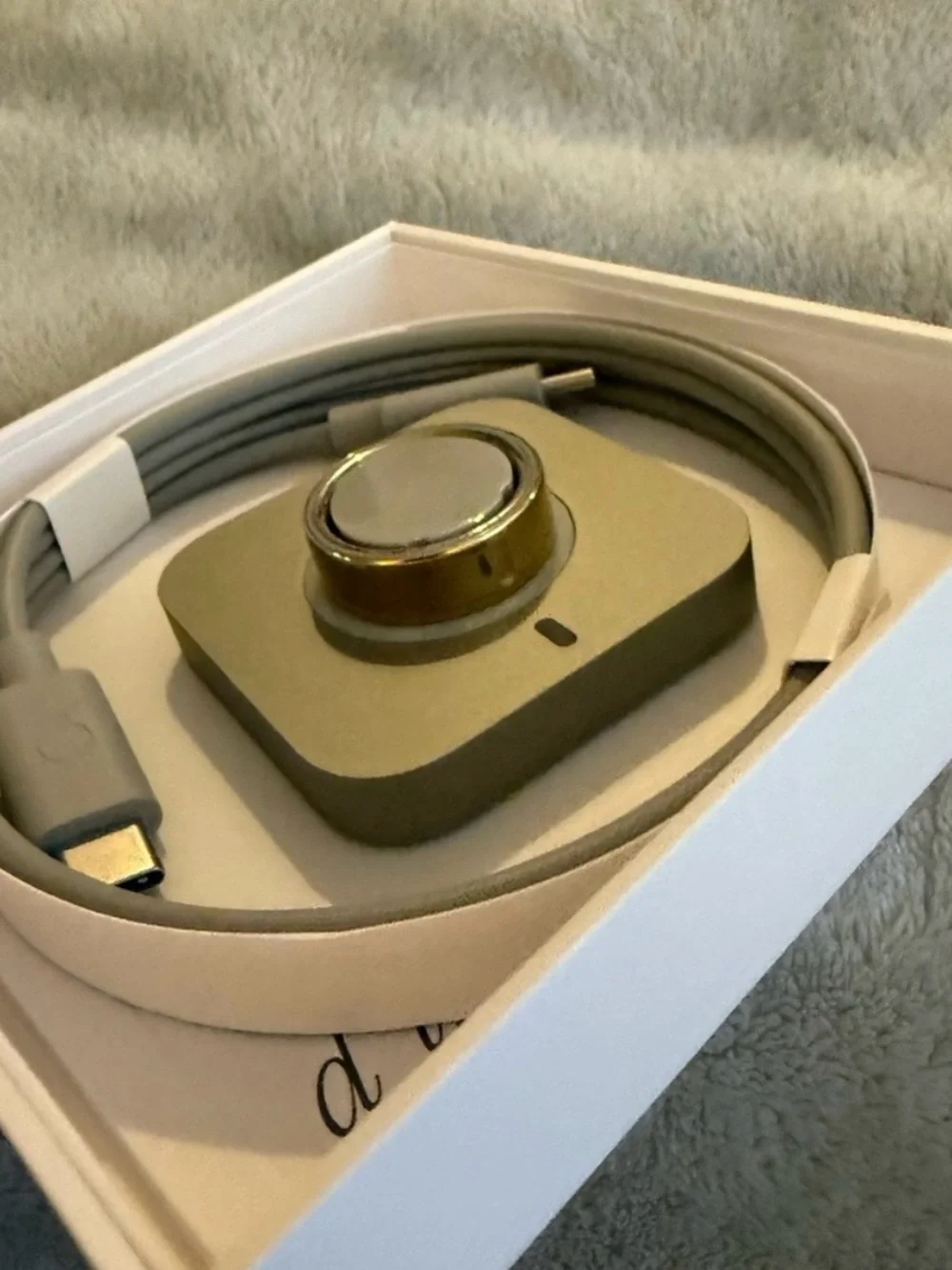 Oura Ring Gen 4 in gold size 9